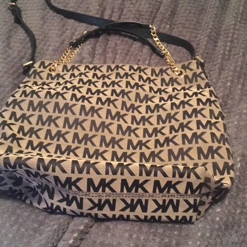 MK Michael Kors bag.